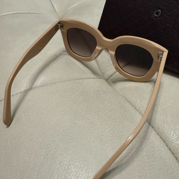 Celine Paris sunglasses 😎 - Picture 7 of 10